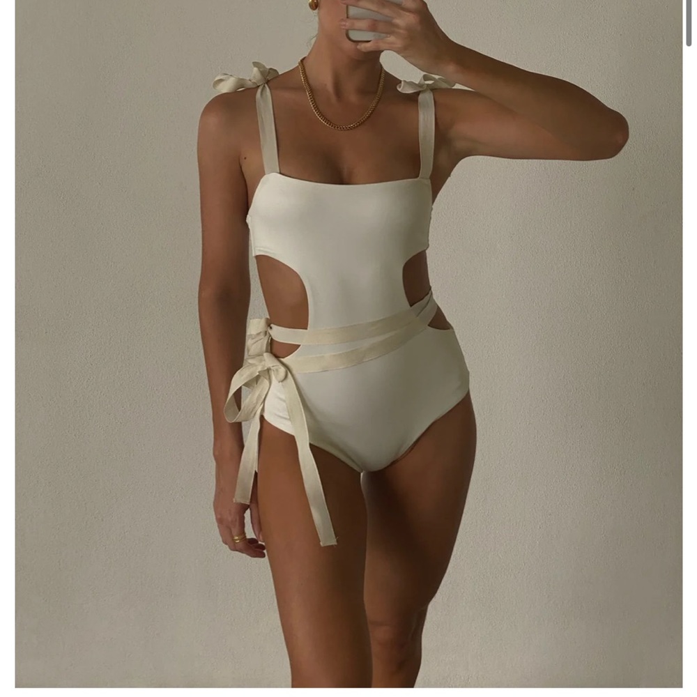 Divino Seas One Piece